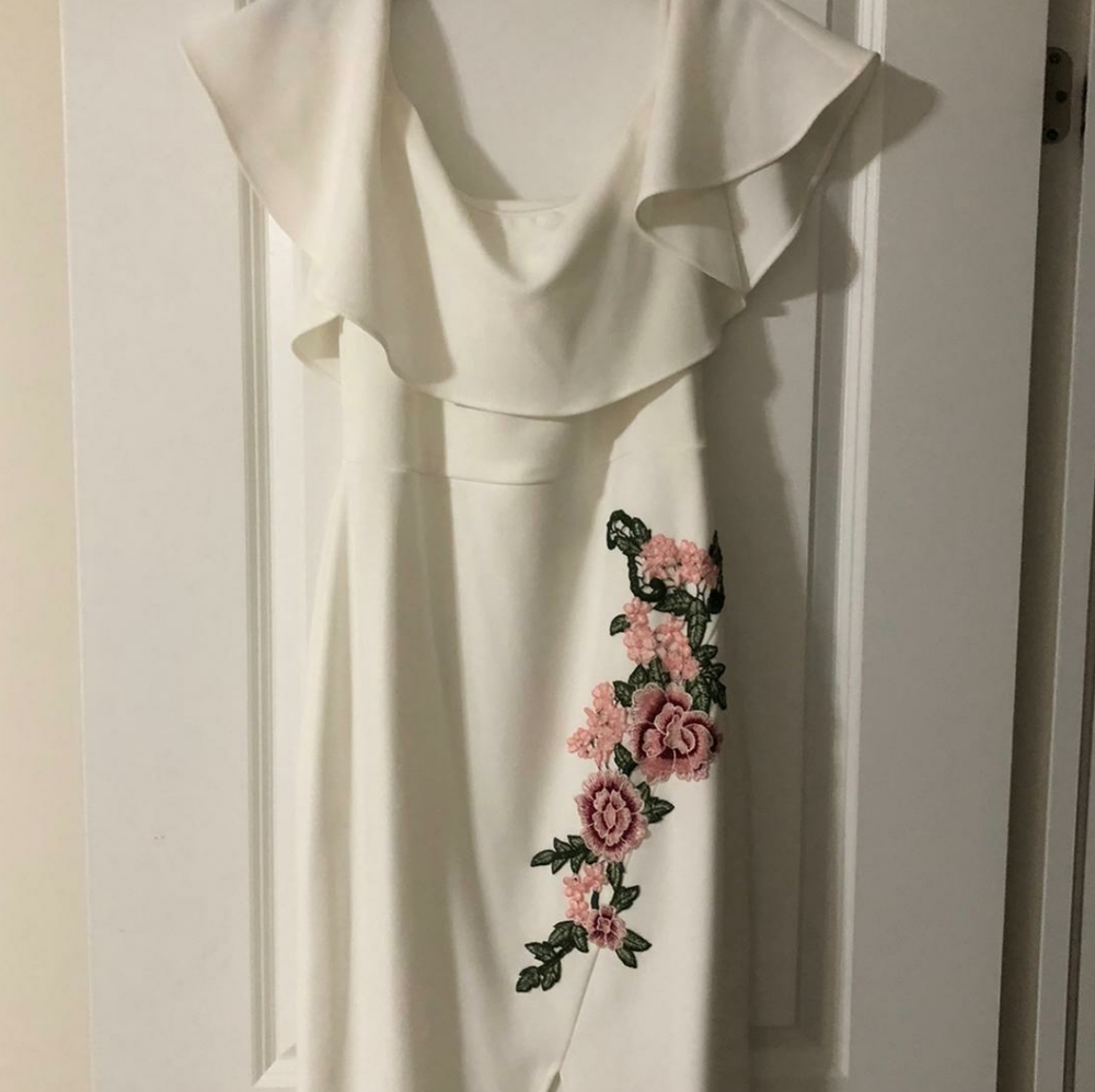 Ladies clothes - Picture 4 of 7